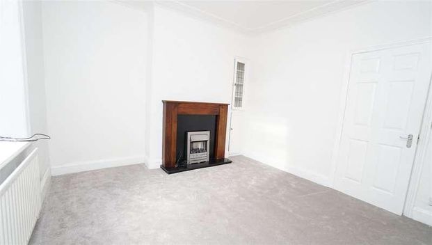 Springville Terrace, Idle, BD10 - Photo 1