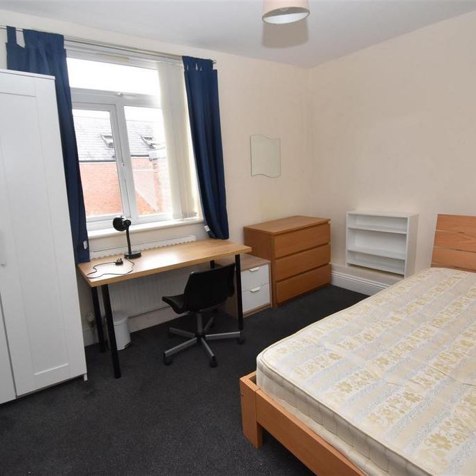 5 bedroom apartment to rent - Photo 1