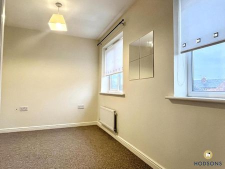 2 bedroom end of terrace house to rent - Photo 4