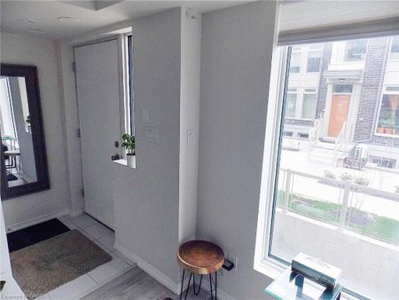 For Lease - 7 Applewood Lane Unit# 216, Toronto, Ontario - Photo 2