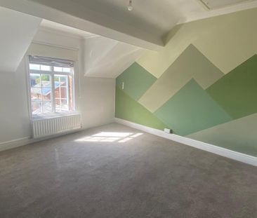 3 bedroom apartment to rent - Photo 4