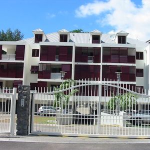 Location Appartement 2 pièces 43m² ST DENIS 97400 - Photo 3