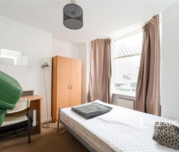 4 bedroom terraced house to rent - Photo 6