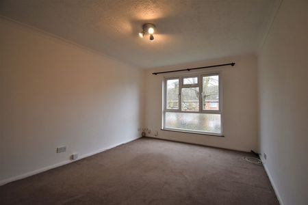 1 bedroom Apartment - THUNDRIDGE CLOSE, WELWYN GARDEN CITY - Photo 2