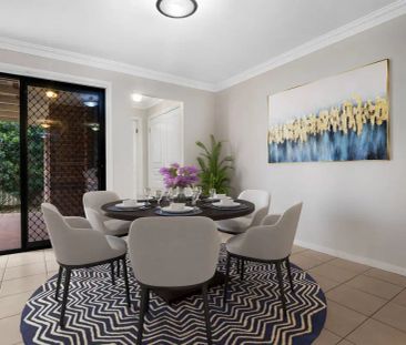 “NEAT DUPLEX CLOSE TO M7 ACCESS” - Photo 2