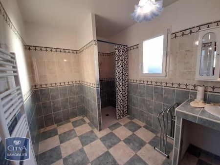 Location Maison 5 pièces 128m² ST ASTIER 24110 - Photo 4