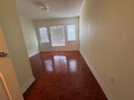 For Lease - 30 Prada Court, Brampton, Ontario - Photo 5