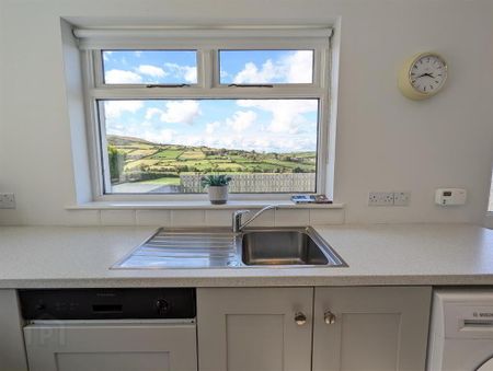 61 Leitrim Road, Hilltown, Newry, BT34 5XS - Photo 2