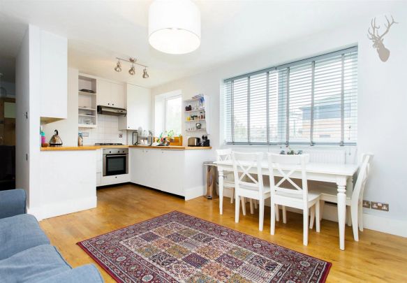 2 Bedroom Apartment - Photo 1