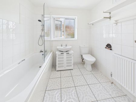 2 bedroom terraced house to rent - Photo 3