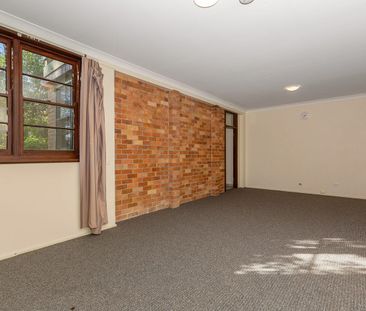 NEAT & TIDY UNIT IN A CONVENIENT LOCATION - Photo 5