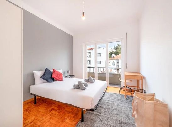 Alameda das Linhas de Torres, Lisbon, Lisbon 1750-140 - Photo 1