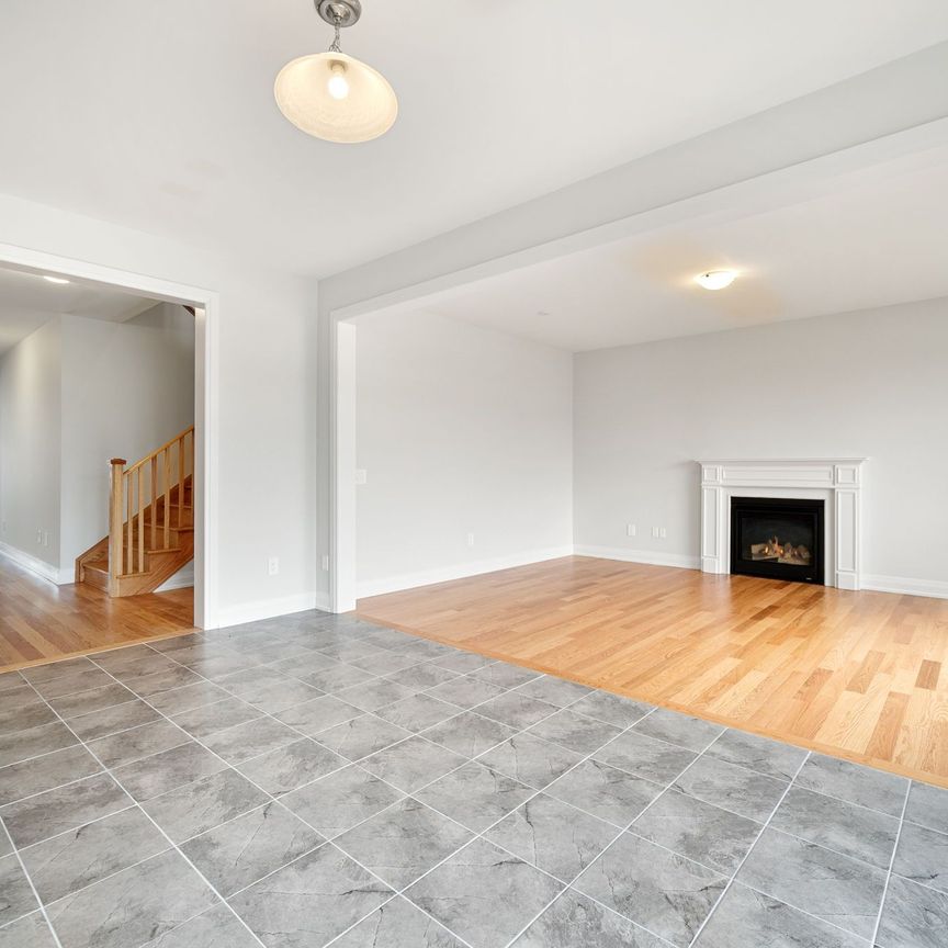 For Lease - 7 Walters Street, Kawartha Lakes, Ontario - Photo 1