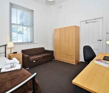 Room 2 (Non Ensuite) - Photo 5