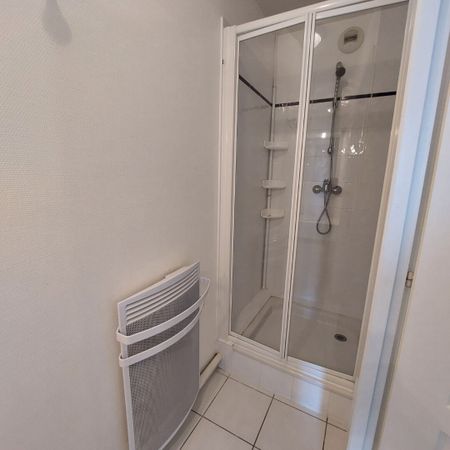 Location Appartement 2 pièces 35m² - Photo 4