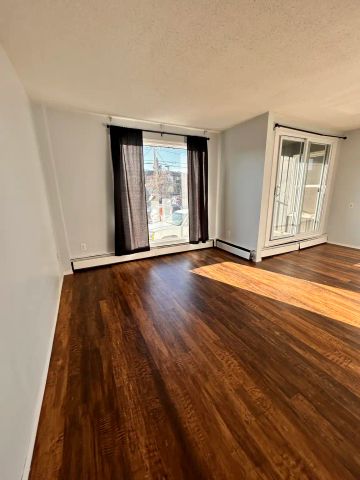One-Bedroom Apartment in Bowness with Parking CIP158 — 1 Bedroom 1 Bath - Photo 4