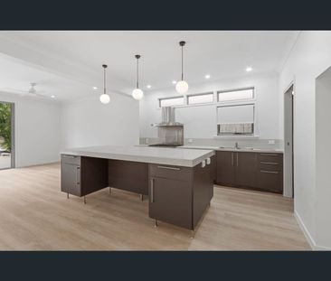 12 Biggs Street, East Brisbane, Qld 4169 - Photo 3