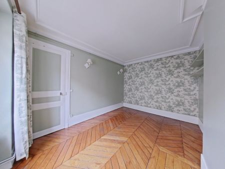 Location Appartement 3 pièces 48m² PARIS 11ème - Photo 4