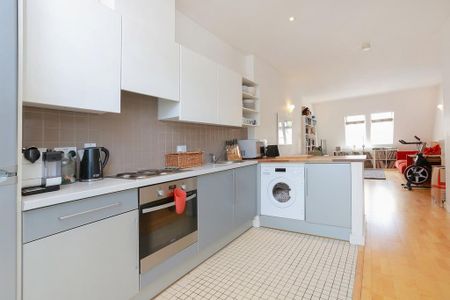 2 bedroom flat to rent - Photo 5
