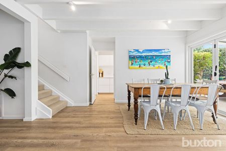 Exceptional 4 bedroom Family Living in a Prime Bayside Location - Photo 4