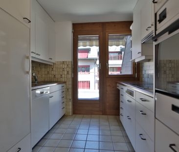 3.5 room attic apartment for rent in the center of Visp - Photo 5