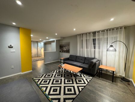 For Lease - 3395 Scotch Pine Gate, Mississauga, Ontario - Photo 4