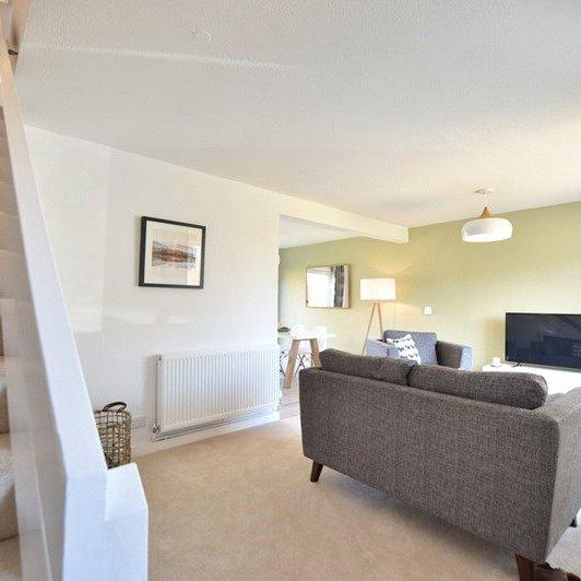 2 bedroom terraced house to rent - Photo 1