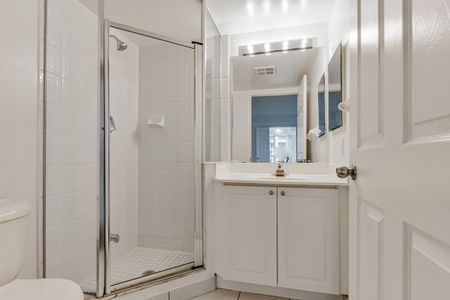 For Lease - 8 Hillcrest Avenue Unit# 1606, Toronto, Ontario - Photo 2