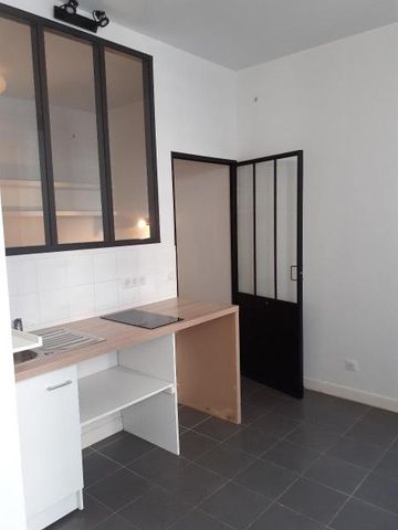 Location Appartement 1 pièce 19m² BORDEAUX 33000 - Photo 2