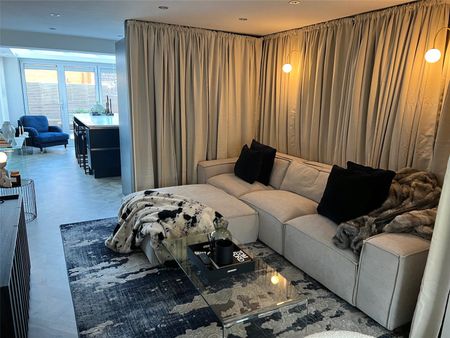 29, Twentyman Walk, Middleton, LS10 4FG - Photo 2