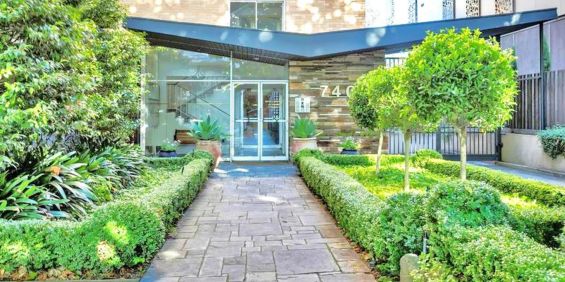 Beautiful Toorak Apartment! - Photo 3