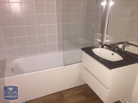 Location Appartement 2 pièces 38m² VALENCIENNES 59300 - Photo 4