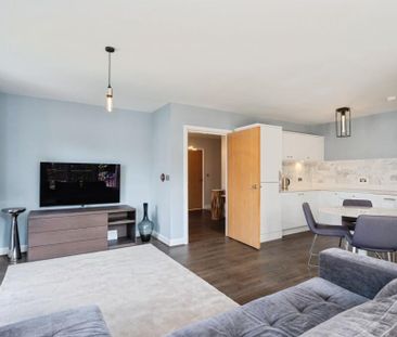 2 Bed Flat, Longbow Apartments, E3 - Photo 5