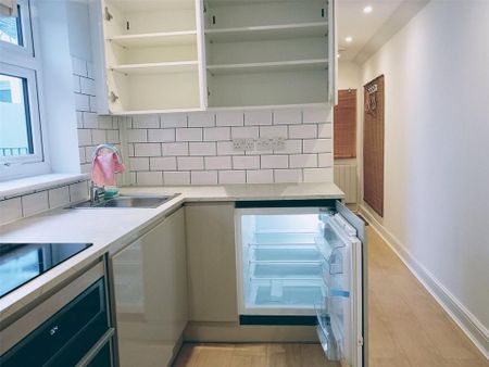 Studio to rent - Photo 3