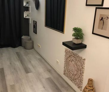 Studio in Prime Location - Photo 2