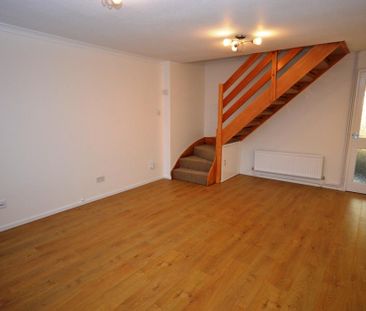 2 bedroom semi-detached house to rent - Photo 2
