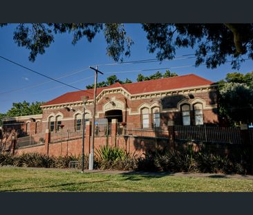 409/13 Swift Walk, Kensington, Vic 3031 - Photo 4