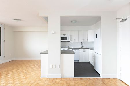 For Lease - 666 Spadina Avenue Unit# 408, Toronto, Ontario - Photo 4