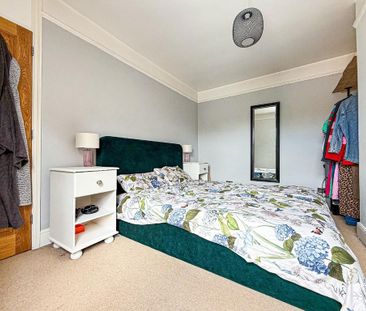 4 bedroom terraced house to rent - Photo 6