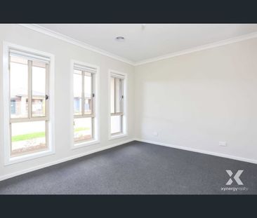 8 Noble Road, Rockbank, Vic 3335 - Photo 2