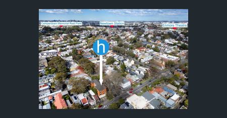 Renovated Top-Floor Apartment with Leafy Outlook & Oversized Garage - Photo 4