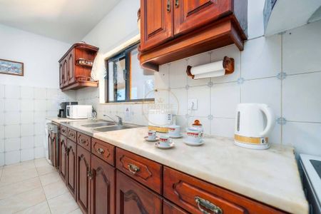 Luxury Villa for rent in Loulé, Distrito de Faro - Photo 4