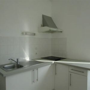 Location appartement 3 pièces - 72m² à Guingamp (22200) - Photo 2