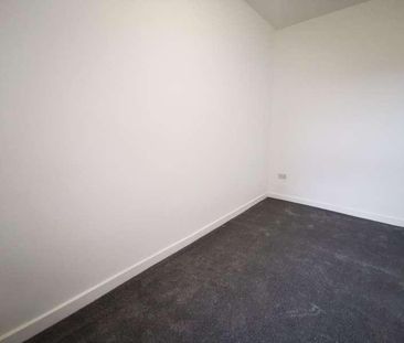 Bensham Crescent, Gateshead, NE8 - Photo 5