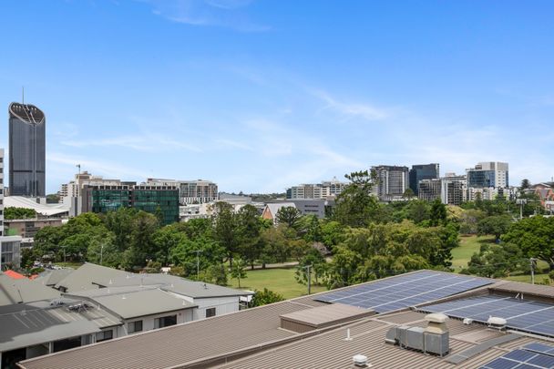 1076/9 Edmondstone Street, South Brisbane QLD 4101 - Apartment For Rent - $680 | Domain - Photo 1