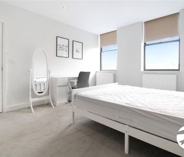 3 bedroom flat to rent - Photo 6