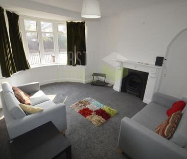 6 bedroom semi-detached house to rent - Photo 2