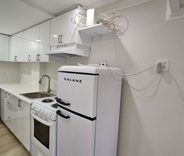 For Lease - 217 Thoms Crescent, Newmarket, Ontario - Photo 3