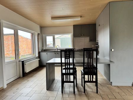 Alleenstaande woning met 3 slaapkamers te Ichtegem - Photo 5