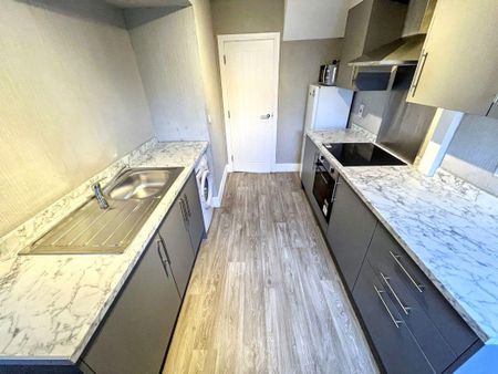 Romsey Road, Roseworth, Stockton-on-Tees, Durham, TS19 9DH - Photo 5